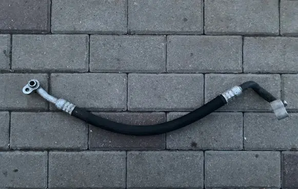 Audi A6 S6 C5 4B Air conditioning (A/C) pipe/hose 4B0260701R