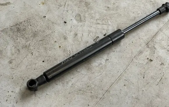 BMW X5 E70 Tailgate/trunk strut/damper 9149120 4905YA