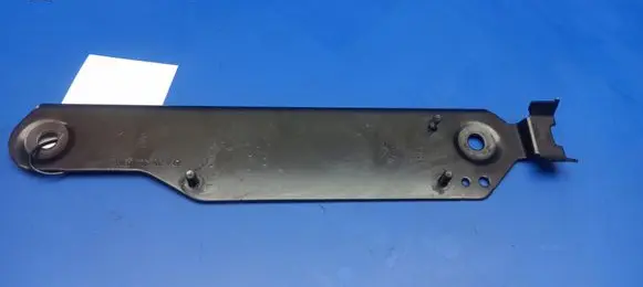 Radiator mount bracket