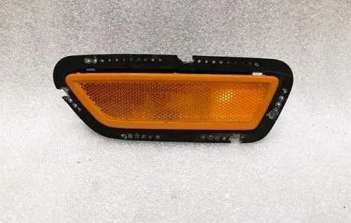 Mercedes-Benz CLS C219 Front indicator light A2188200121