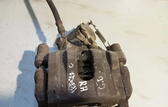 Opel Vectra C Rear brake caliper