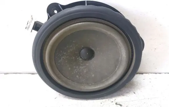 Audi A3 S3 8P Front door speaker 8P0035411