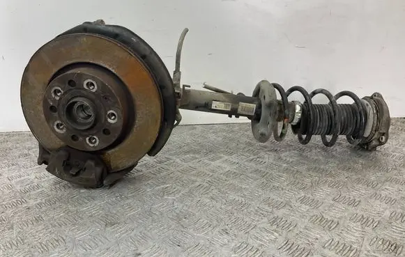 Volkswagen Golf VI Front wheel hub spindle knuckle