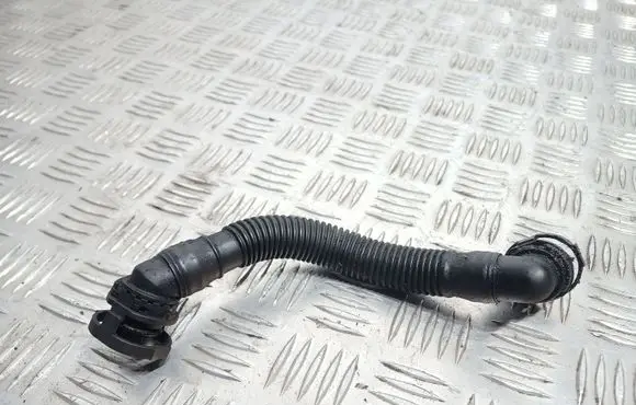 Volkswagen PASSAT B7 Breather hose/pipe 03L103493