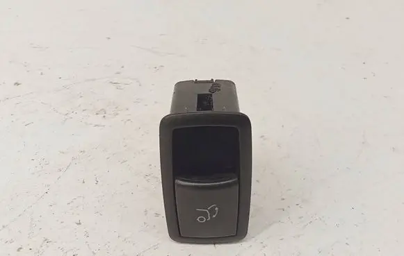 Tailgate opening switch