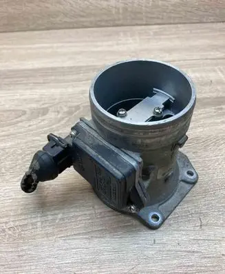 Volkswagen Sharan Mass air flow meter 037906461B AFH6010A
