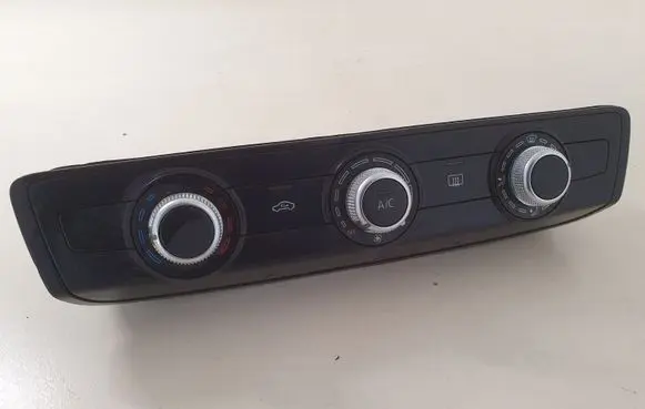 Audi Q2 - Climate control unit 83A820047D