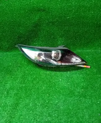 KIA Sportage Headlight/headlamp 921023U250