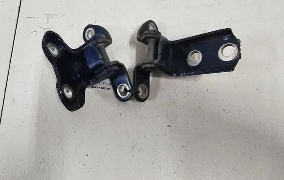 Toyota Avensis T270 Rear door hinge set 534534534543