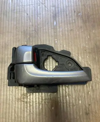 Hyundai ix35 Front door interior handle 826132S000