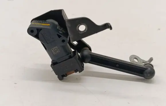 Mini Cooper Countryman F60 Headlight/headlamp level sensor 6895466