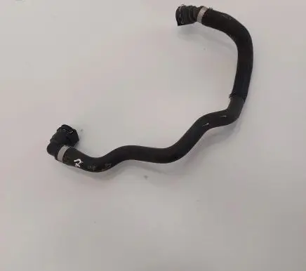 Peugeot 3008 II Engine coolant pipe/hose