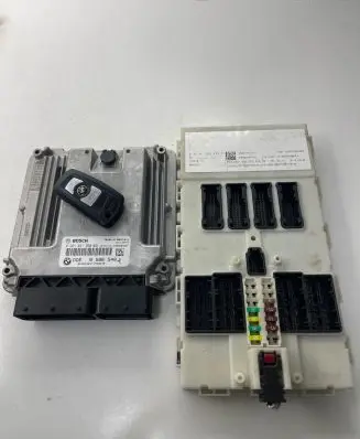 BMW 3 F30 F35 F31 Engine ECU kit and lock set 8586540 1039S83327 030377959