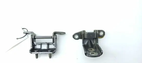 Nissan Navara D23 Rear door hinge set A07742