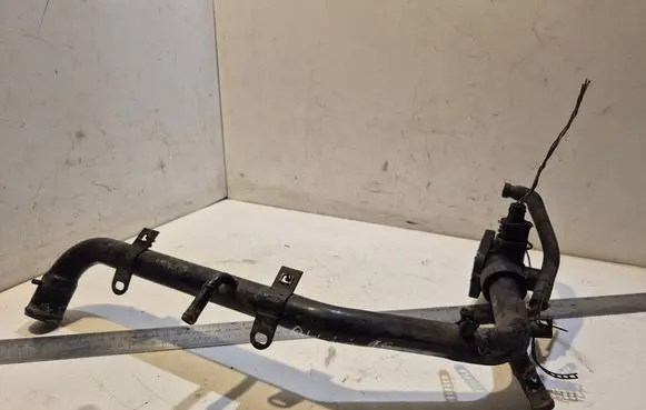 Audi A4 S4 B5 8D Engine coolant pipe/hose 050121071