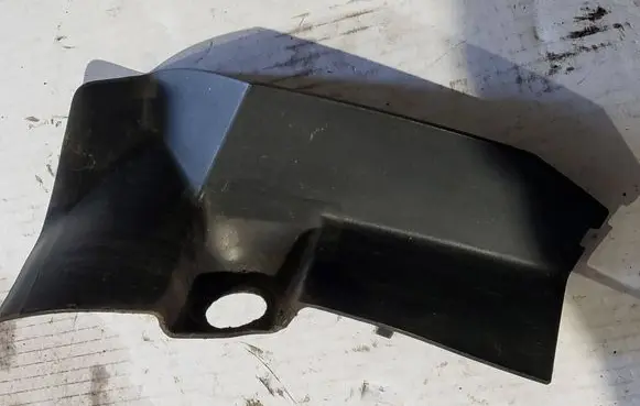 BMW 2 F46 Rear/tail light trim molding 7328160
