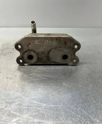 Volvo XC70 Oil filter mounting bracket 25791