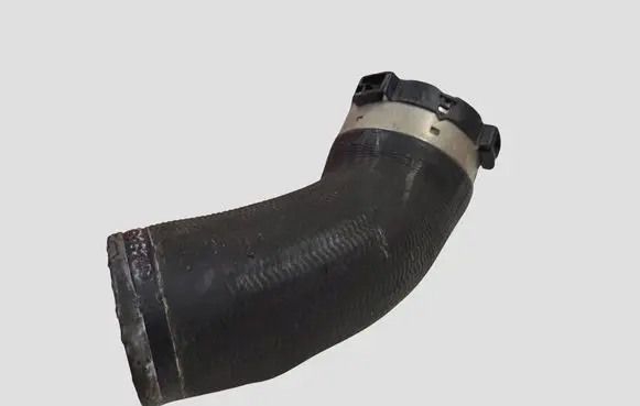 Volvo V40 Intercooler hose/pipe 31657738