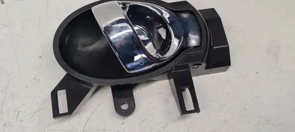 Nissan Micra Front door interior handle 08J14