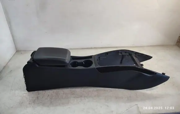 Audi A4 S4 B8 8K Center console 