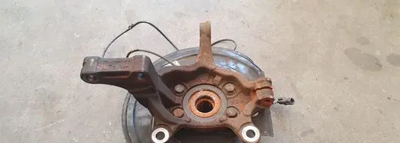 Nissan Pulsar Front wheel hub 400003ZL0C