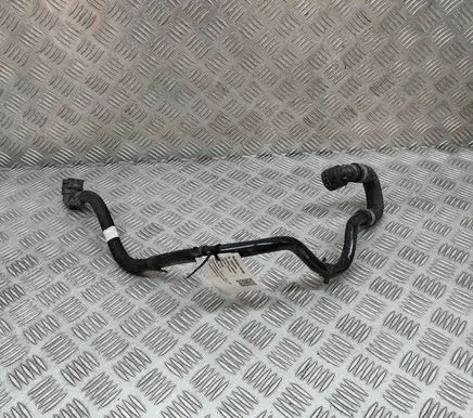 Engine coolant pipe/hose