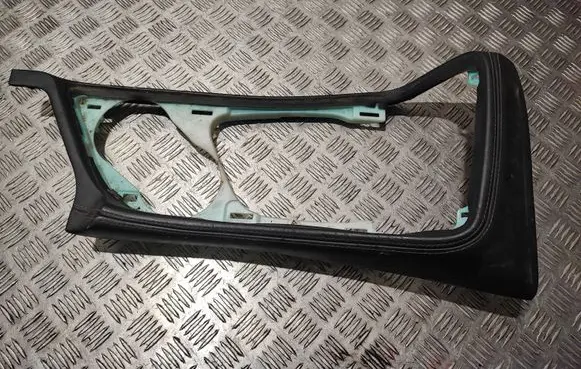 Dodge Challenger Center console 5LE51LA8AB