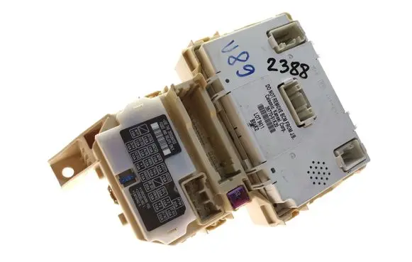 Opel Agila B Fuse box set 3677051K20