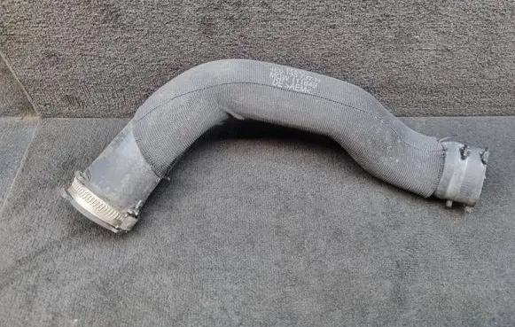 Audi A8 S8 D3 4E Intercooler hose/pipe 4E0145737H