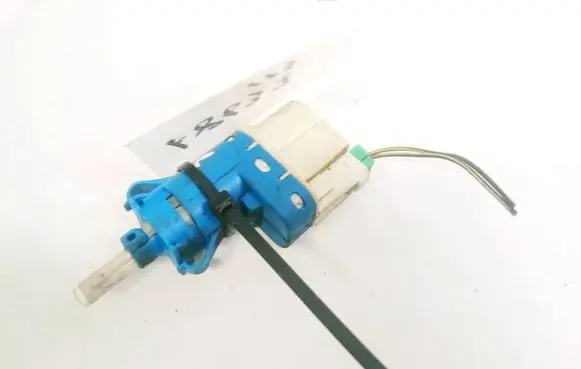 Ford Focus Brake pedal sensor switch 3M5T9C872AB 3M5T-9C872-AB