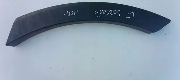 KIA Sorento Front arch trim 