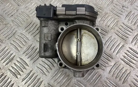 Jeep Grand Cherokee Throttle valve 028075077C