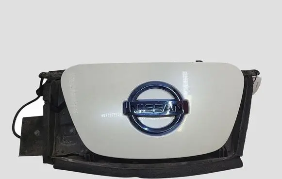 Nissan Leaf I (ZE0) Electric car charge socket cover 657373NK1B