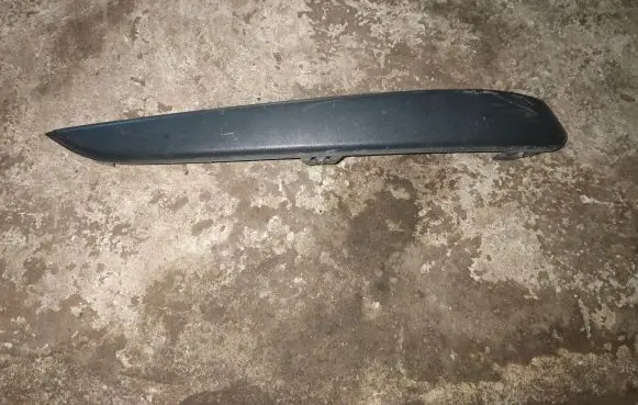 Opel Astra H Front bumper splitter molding 375768702 13121994