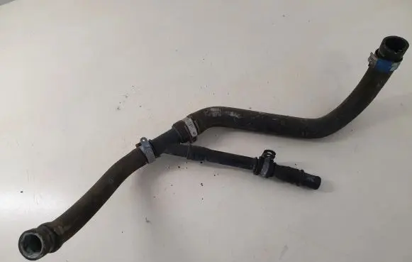 Iveco Daily 4th gen Engine coolant pipe/hose