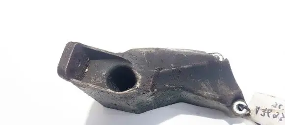 Skoda Superb B5 (3U) Engine mounting bracket 8d0199307p
