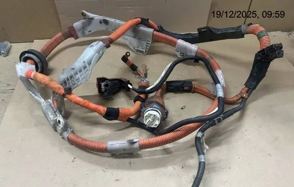 Positive cable (battery)