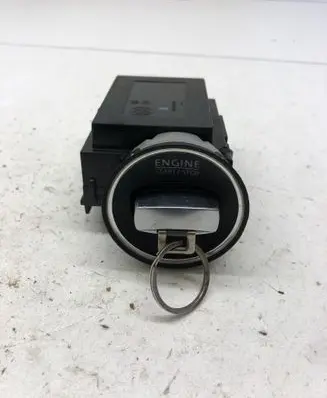 Volkswagen PASSAT B7 Ignition lock 3C0905843AA 33303701