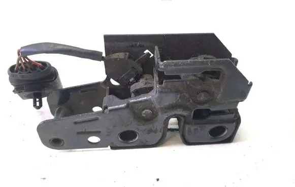Volkswagen Touareg I Engine bonnet (hood) release handle 7L0823509B