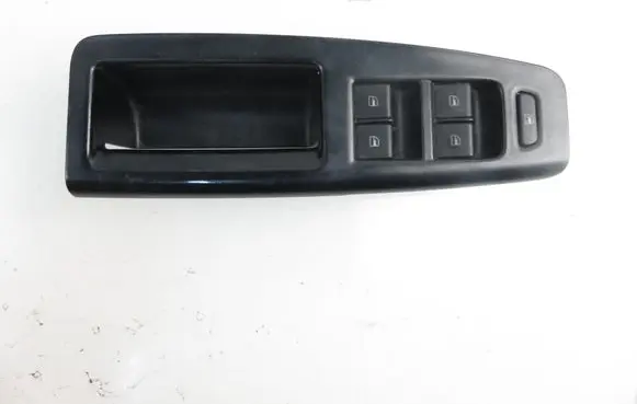 Volkswagen Polo IV 9N3 Electric window control switch 6Q1867171F
