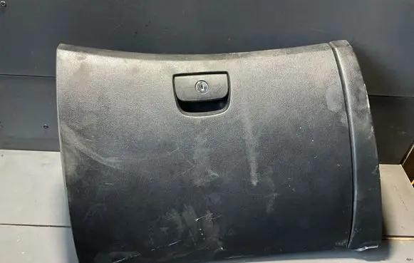 Hyundai Sonata Glove box