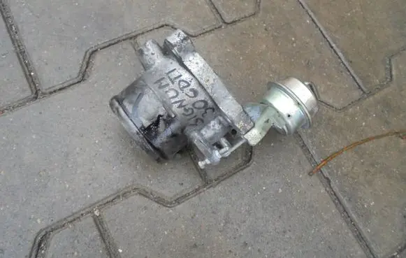 Opel Signum Throttle valve