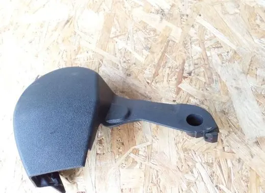 Subaru Legacy Seat trim AA911170