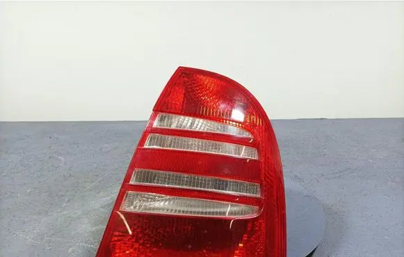 Skoda Superb B5 (3U) Rear/tail lights 3U5945096A