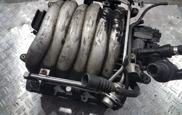 Audi A4 S4 B5 8D Intake manifold 078133223s