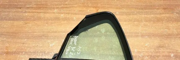 Volkswagen PASSAT B8 Rear vent window glass 3G5845214