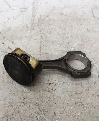 Ford Mustang VI Piston with connecting rod