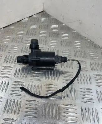 BMW 5 E60 E61 Electric auxiliary coolant/water pump 10378515 70207801 6917700