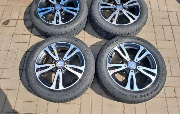 Mercedes-Benz A W176 R16 alloy rim A2464010100 A246401010000