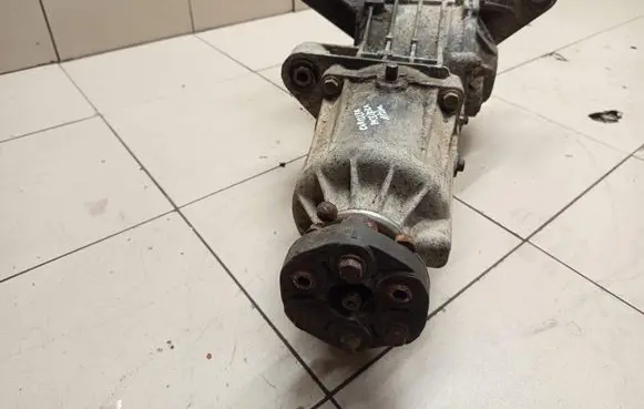 Chrysler Pacifica Rear differential TRA129300492